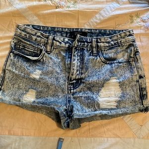 - Forever 21 denim shorts 5 for 35